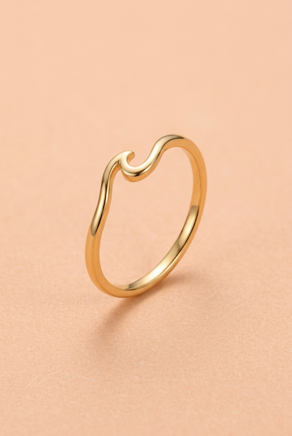 Aerivova Dune Wave Ring, an Organic Flowing Silhouette for Soft Textures and Expressive Everyday Ring Styling