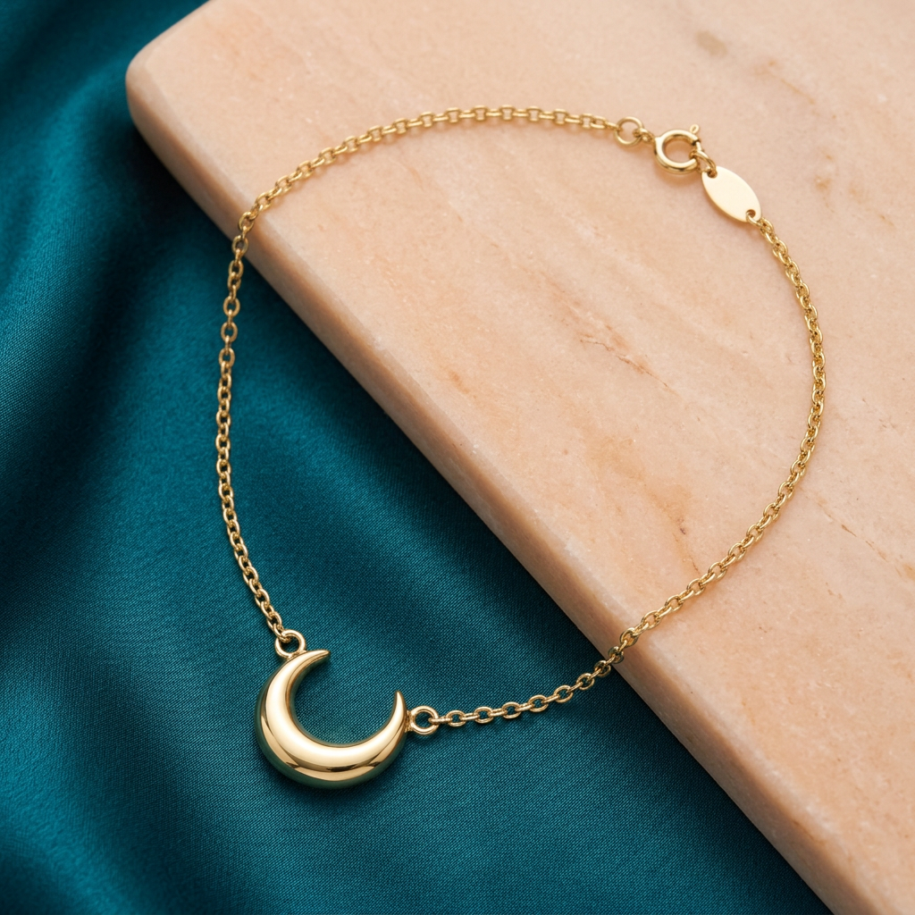 Aerivova Luna Gold-Tone Crescent Moon Pendant Necklace with Fine Chain for Everyday and Evening Styling