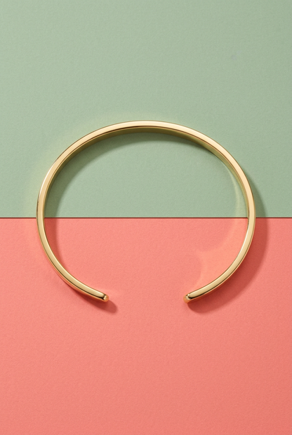 Aerivova Serene Open Cuff Bracelet, an Uncluttered Wrist Accent for Tailored Sleeves and Refined Everyday Styling