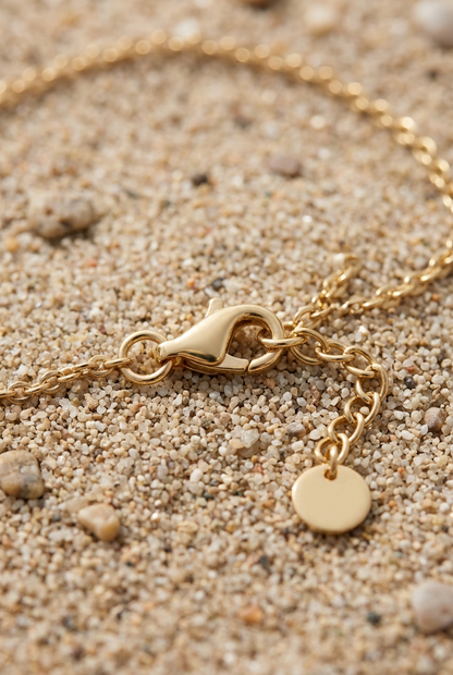 Aerivova Tide Delicate Chain Anklet, a Subtle Finishing Detail for Cropped Trousers and Warm-Weather Outfits