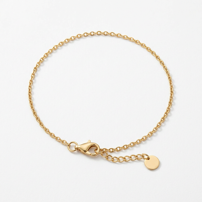 Aerivova Tide Delicate Chain Anklet, a Subtle Finishing Detail for Cropped Trousers and Warm-Weather Outfits